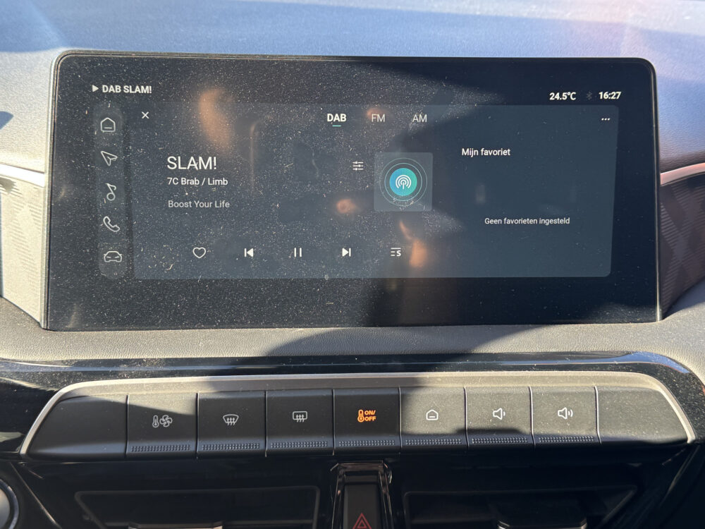 MG MG3 Hybrid+ 1.5 Hybrid+ Luxury // NAVI // CAMERA // ADAPTIVE CRUISE // CLIMA // APPLE CARPLAY-ANDROID AUTO // 20