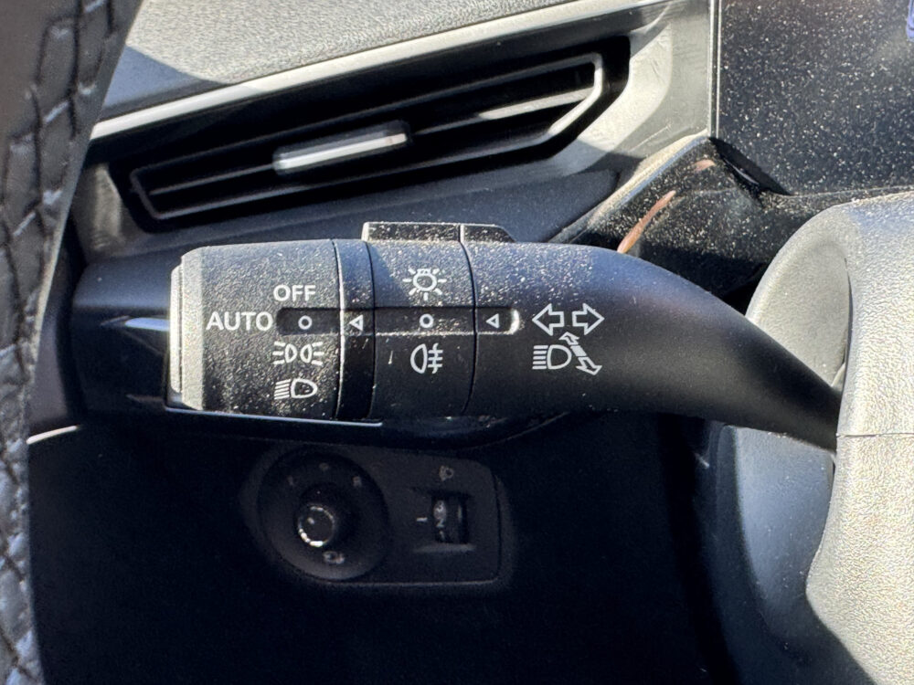MG MG3 Hybrid+ 1.5 Hybrid+ Luxury // NAVI // CAMERA // ADAPTIVE CRUISE // CLIMA // APPLE CARPLAY-ANDROID AUTO // 28