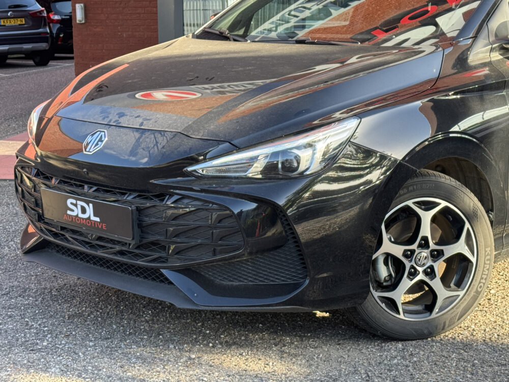 MG MG3 Hybrid+ 1.5 Hybrid+ Luxury // NAVI // CAMERA // ADAPTIVE CRUISE // CLIMA // APPLE CARPLAY-ANDROID AUTO // 7