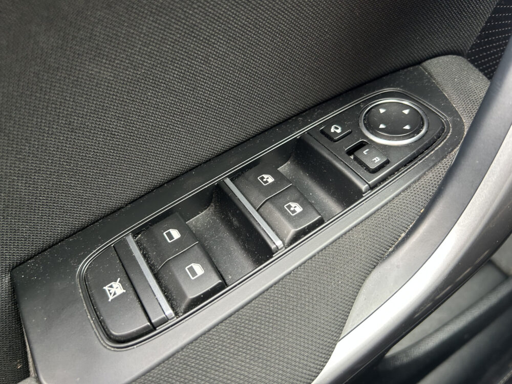 Kia Ceed Sportswagon 1.0 T-GDi DynamicLine // NAVI + CARPLAY // CLIMA // CAMERA // PDC // CRUISE 23