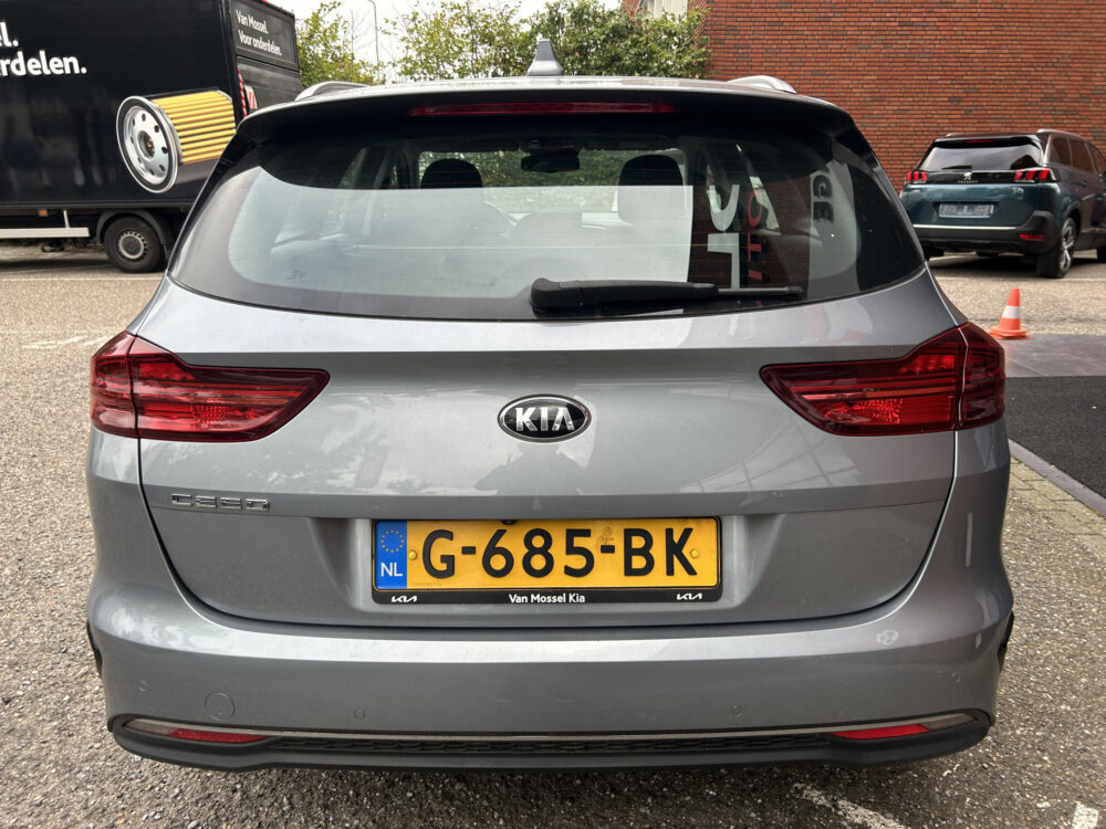 Kia Ceed Sportswagon 1.0 T-GDi DynamicLine // NAVI + CARPLAY // CLIMA // CAMERA // PDC // CRUISE 5