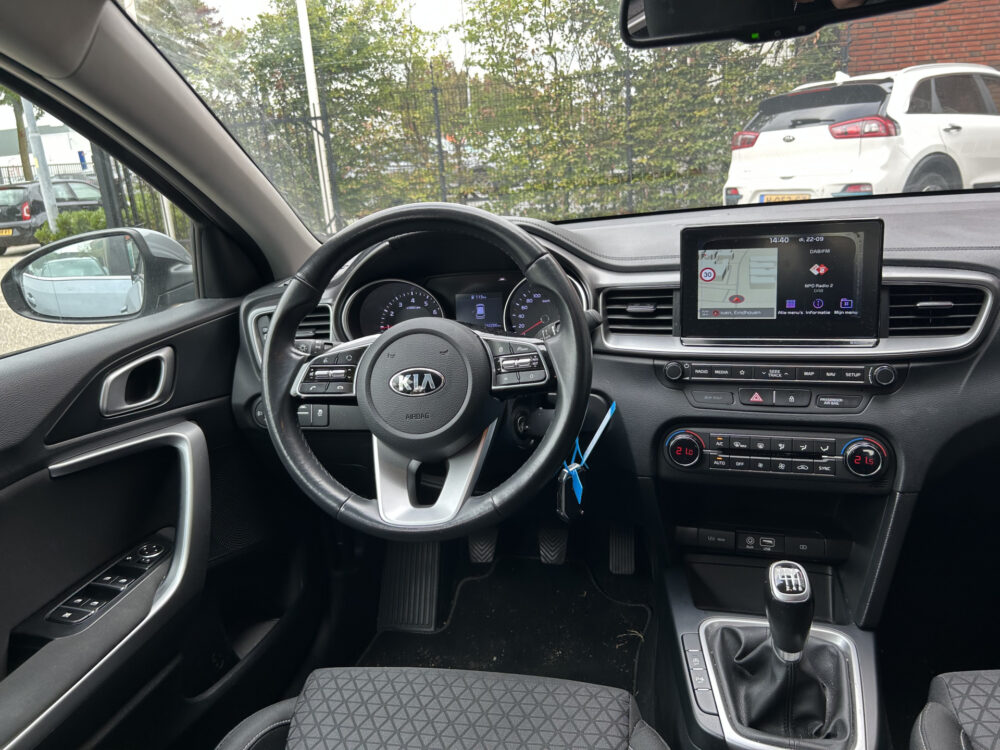 Kia Ceed Sportswagon 1.0 T-GDi DynamicLine // NAVI + CARPLAY // CLIMA // CAMERA // PDC // CRUISE 7