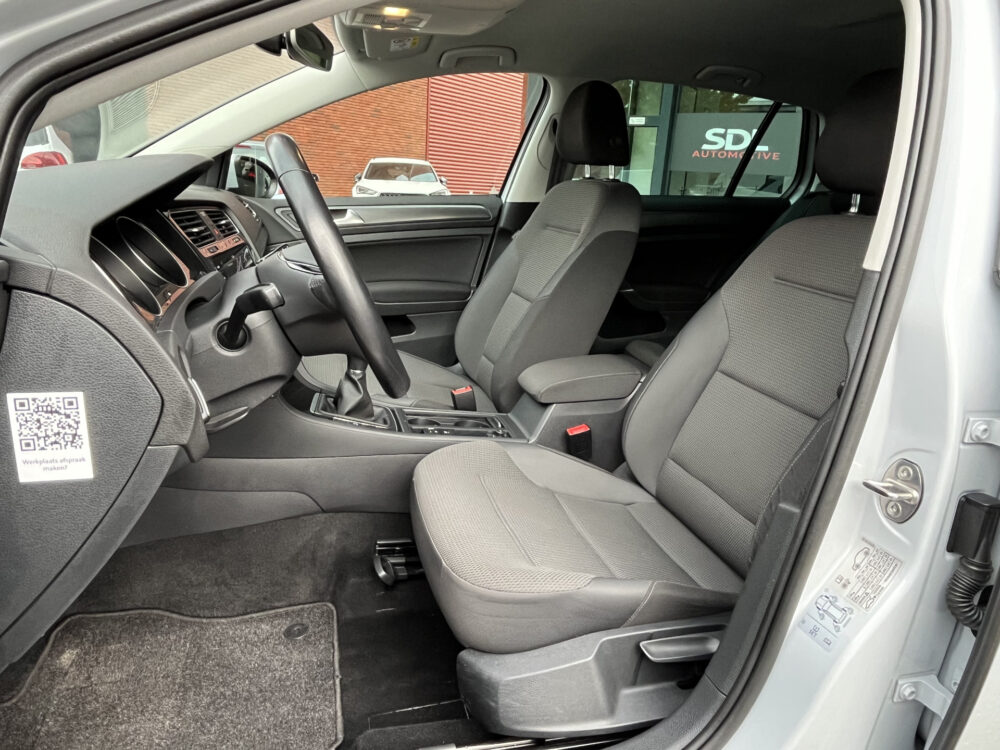 Volkswagen Golf 1.0 TSI Comfortline Business // LED // NAVI + CARPLAY // ADAPTIVE CRUISE // CLIMA // PDC // TREKHAAK!! 11