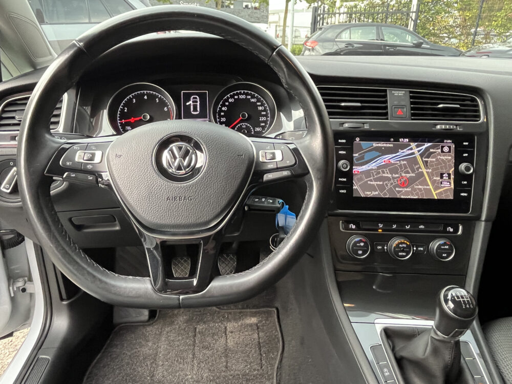 Volkswagen Golf 1.0 TSI Comfortline Business // LED // NAVI + CARPLAY // ADAPTIVE CRUISE // CLIMA // PDC // TREKHAAK!! 13