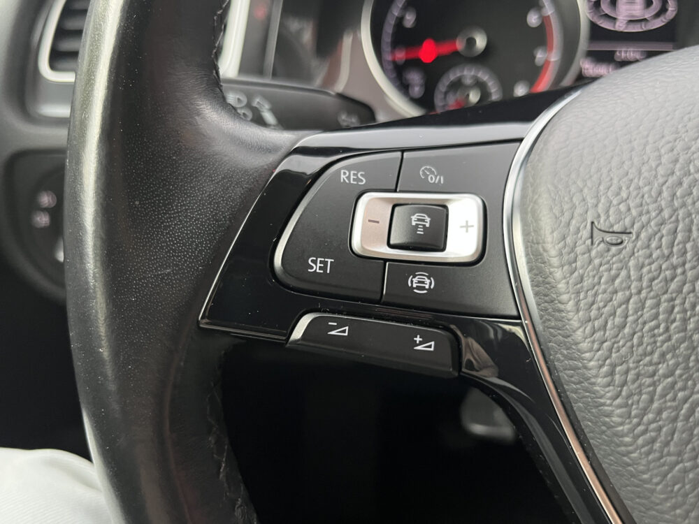 Volkswagen Golf 1.0 TSI Comfortline Business // LED // NAVI + CARPLAY // ADAPTIVE CRUISE // CLIMA // PDC // TREKHAAK!! 14