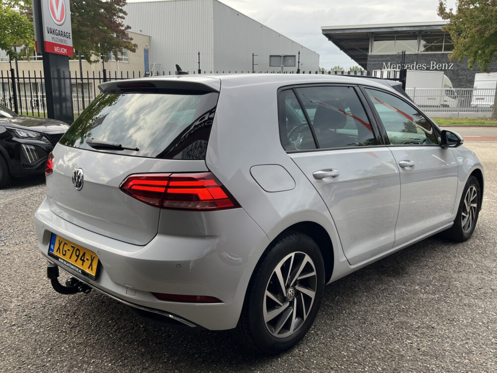 Volkswagen Golf 1.0 TSI Comfortline Business // LED // NAVI + CARPLAY // ADAPTIVE CRUISE // CLIMA // PDC // TREKHAAK!! 4