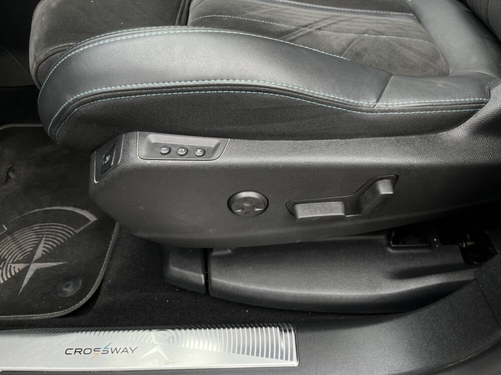 Peugeot 5008 1.2 130 PK GT-Line Crossway 7P. // ADAPT. CRUISE // SCHUIF-KANTELDAK // LEDER-ALCANTARA // ELEK. STOEL+GEHEUGEN // FOCAL AUDIO / 23