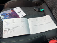 Peugeot 2008 1.2 Hybrid 145 GT // ADAPT. CRUISE // DODEHOEK // 360 CAMERA+SENSOREN // KEYLESS // SFEERVERLICHTING // 40