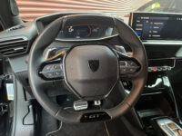 Peugeot 2008 1.2 Hybrid 145 GT // ADAPT. CRUISE // DODEHOEK // 360 CAMERA+SENSOREN // KEYLESS // SFEERVERLICHTING // 57