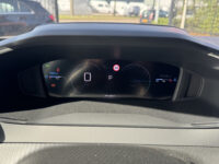 Peugeot 2008 1.2 Hybrid 145 Allure // CRUISE // APPLE CARPLAY-ANDROID AUTO // STOELVERWARMING // CLIMA // 52