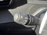 Peugeot 2008 1.2 Hybrid 145 Allure // CRUISE // APPLE CARPLAY-ANDROID AUTO // STOELVERWARMING // CLIMA // 60