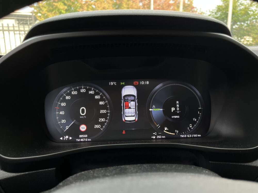 Volvo XC40 1.5 T5 Recharge Inscription // SCHUIF-KANTELDAK // LEDER // HARMAN&KARDON // DODEHOEK // ADAPT. CRUISE // 360 CAMERA+SENSOREN // 5