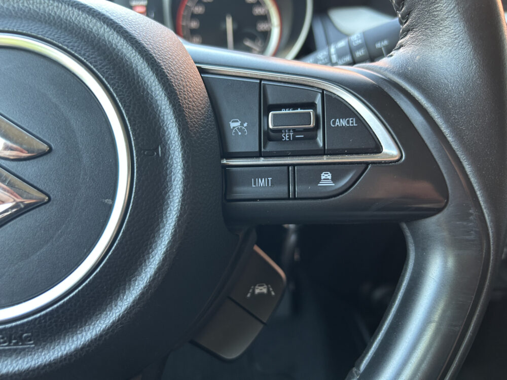 Suzuki Swift 1.2 Style Smart Hybrid // DODEHOEK // ADAPT. CRUISE // CAMERA+SENSOREN // STOELVERWARMING // APPLE CARPLAY / ANDROID AUTO 10