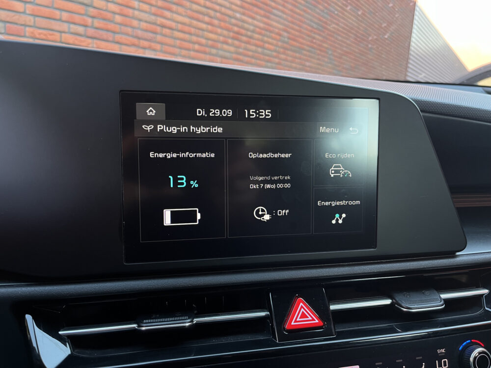 Kia Niro 1.6 GDi PHEV DynamicLine 35000KM!!! // LED // CAMERA+SENSOREN // CRUISE // APPLE-ANDROID AUTO // STUUR+STOELVERWARMING // VIRTUA 30