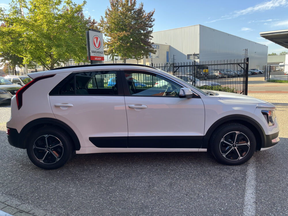Kia Niro 1.6 GDi PHEV DynamicLine 35000KM!!! // LED // CAMERA+SENSOREN // CRUISE // APPLE-ANDROID AUTO // STUUR+STOELVERWARMING // VIRTUA 8