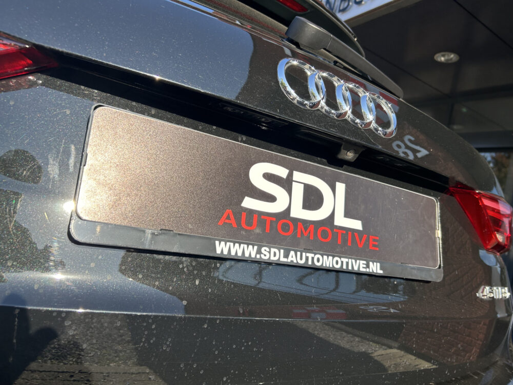 Audi Q3 45 TFSI e S edition S-Line // NAVI + CARPLAY // SONOS AUDIO // ADAPTIVE CRUISE // FULL LED // DODEHOEK DETECTIE // KEYLESS // EL 36