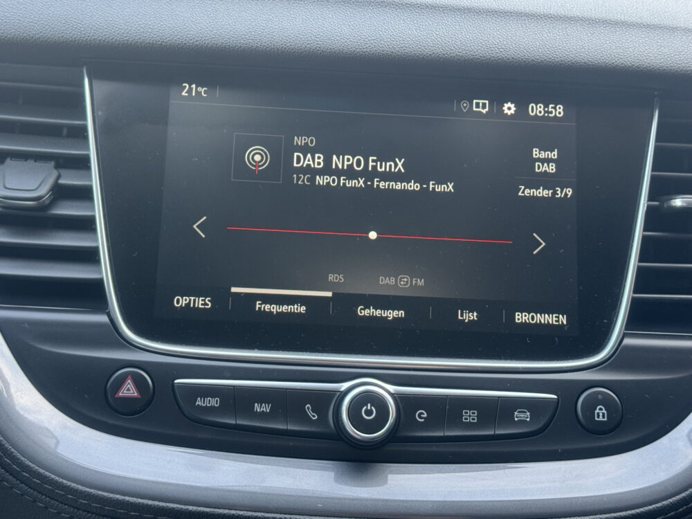 Opel Grandland X 1.6 Turbo Hybrid Ultimate // TREKHAAK // NAVI // CRUISE // CLIMA // CAMERA // MEMORY SEATS // DAB RADIO // 22