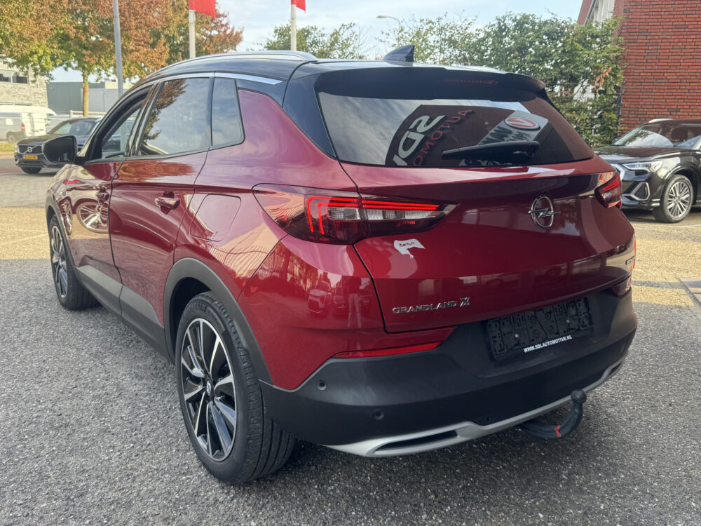 Opel Grandland X 1.6 Turbo Hybrid Ultimate // TREKHAAK // NAVI // CRUISE // CLIMA // CAMERA // MEMORY SEATS // DAB RADIO // 3