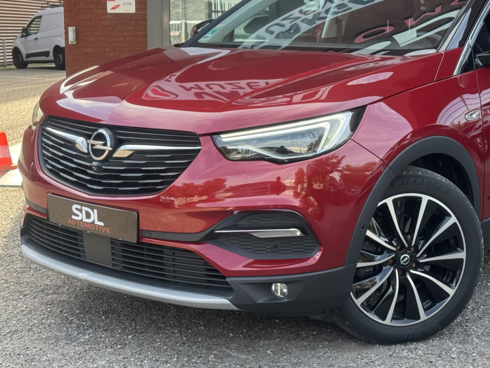 Opel Grandland X 1.6 Turbo Hybrid Ultimate // TREKHAAK // NAVI // CRUISE // CLIMA // CAMERA // MEMORY SEATS // DAB RADIO // 7