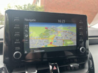 Toyota Corolla Touring Sports 1.8 Hybrid Executive // FULL LED // NAVI + CARPLAY // STOEL + STUURWIELVERWARMING // ADAPTIVE CRUISE // PDC V+A // KEYLESS // DO 47