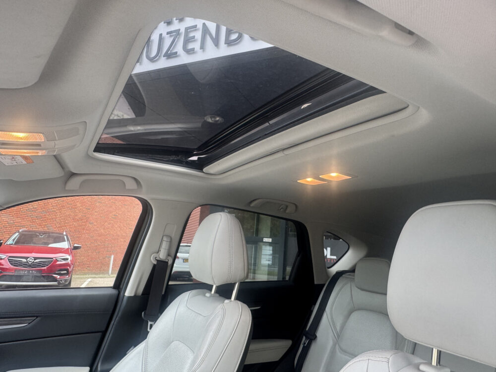 Mazda CX-5 2.5 SkyActiv-G 194 GT-M // NAVI // BOSE AUDIO // SCHUIF / KANTELDAK // LEDER // ADAPTIVE CRUISE // 360° CAMERA // 12