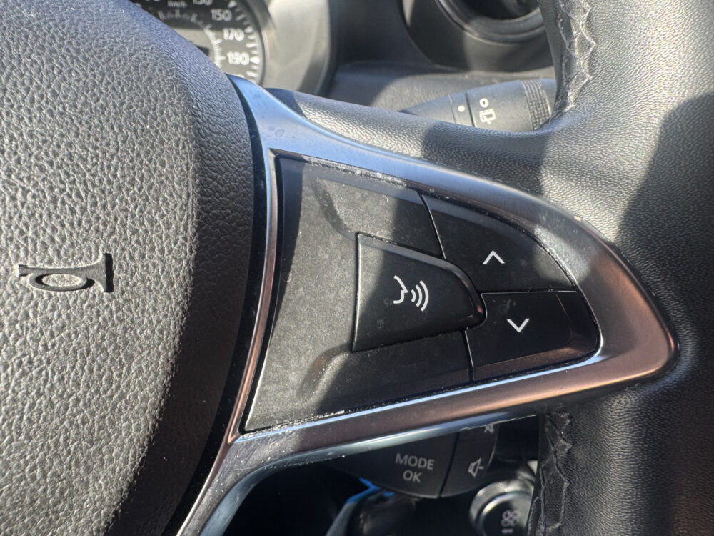 Dacia Duster 1.6 SCe Prestige // 360° CAMERA // NAVI // CLIMA // STOELVERWARMING // CRUISE // BLIND SPOT MONITOR // 16