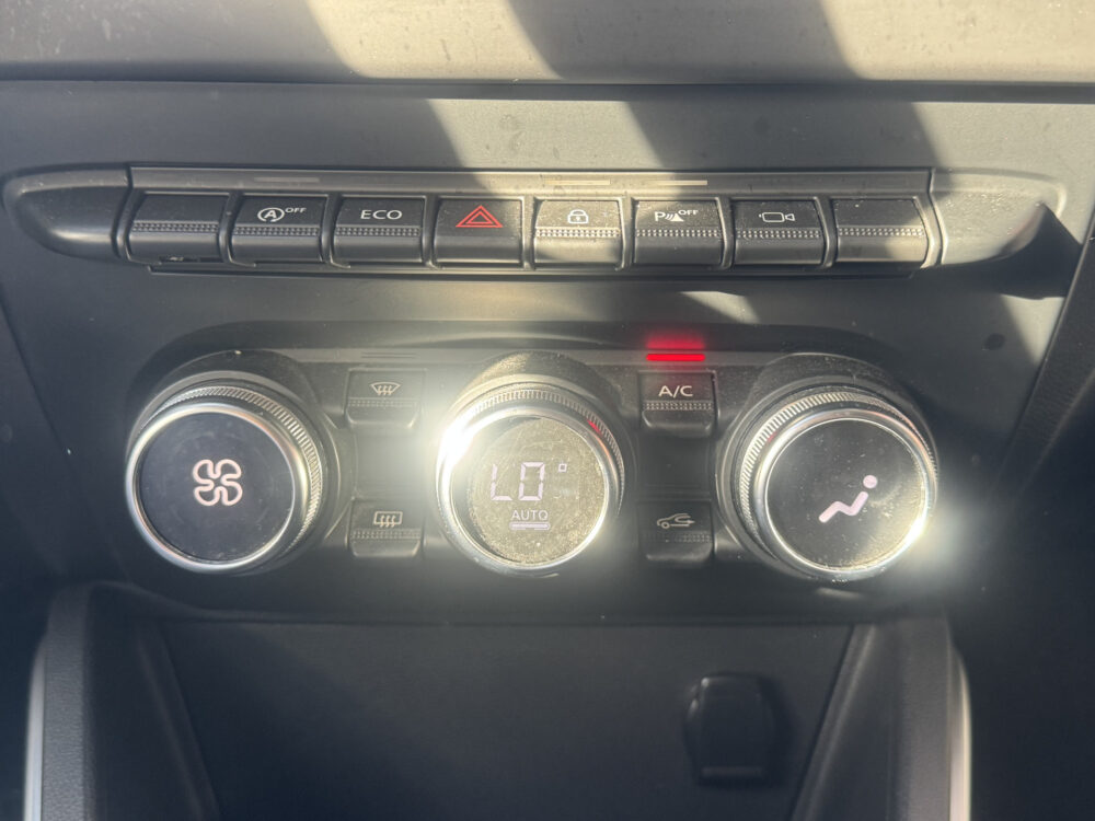 Dacia Duster 1.6 SCe Prestige // 360° CAMERA // NAVI // CLIMA // STOELVERWARMING // CRUISE // BLIND SPOT MONITOR // 20