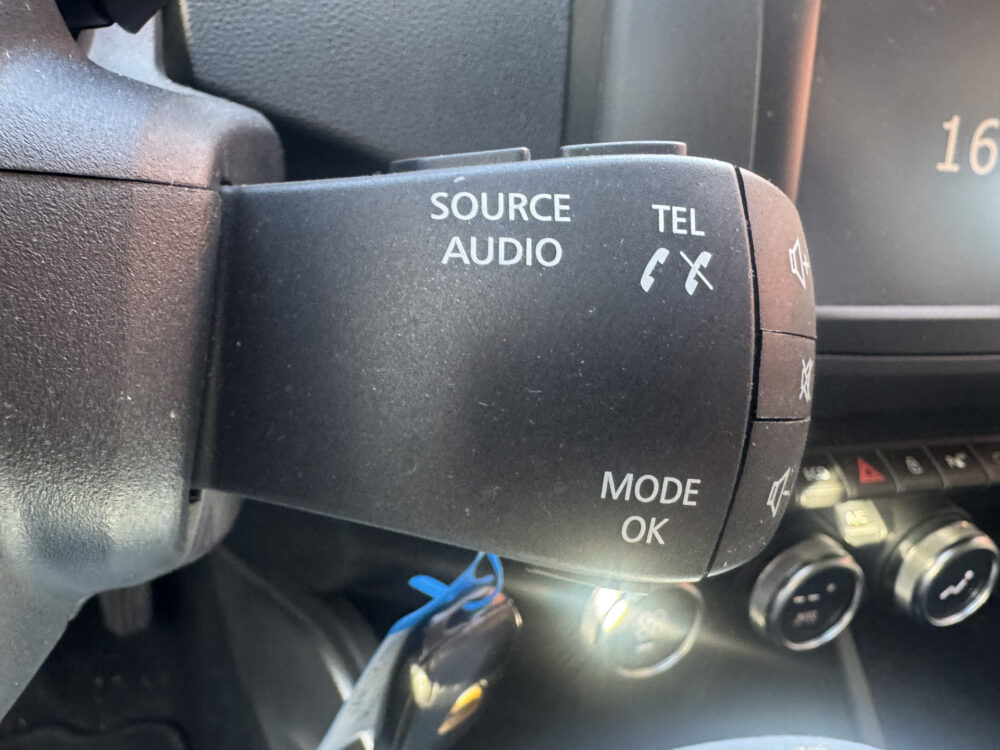 Dacia Duster 1.6 SCe Prestige // 360° CAMERA // NAVI // CLIMA // STOELVERWARMING // CRUISE // BLIND SPOT MONITOR // 23