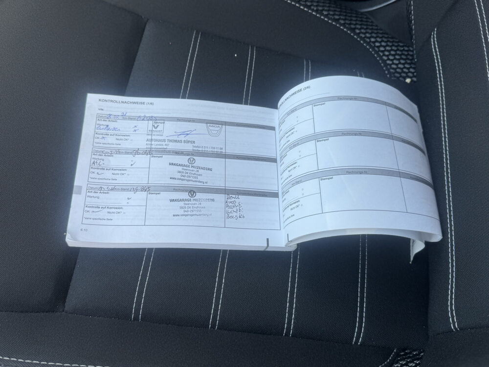 Dacia Duster 1.6 SCe Prestige // 360° CAMERA // NAVI // CLIMA // STOELVERWARMING // CRUISE // BLIND SPOT MONITOR // 9