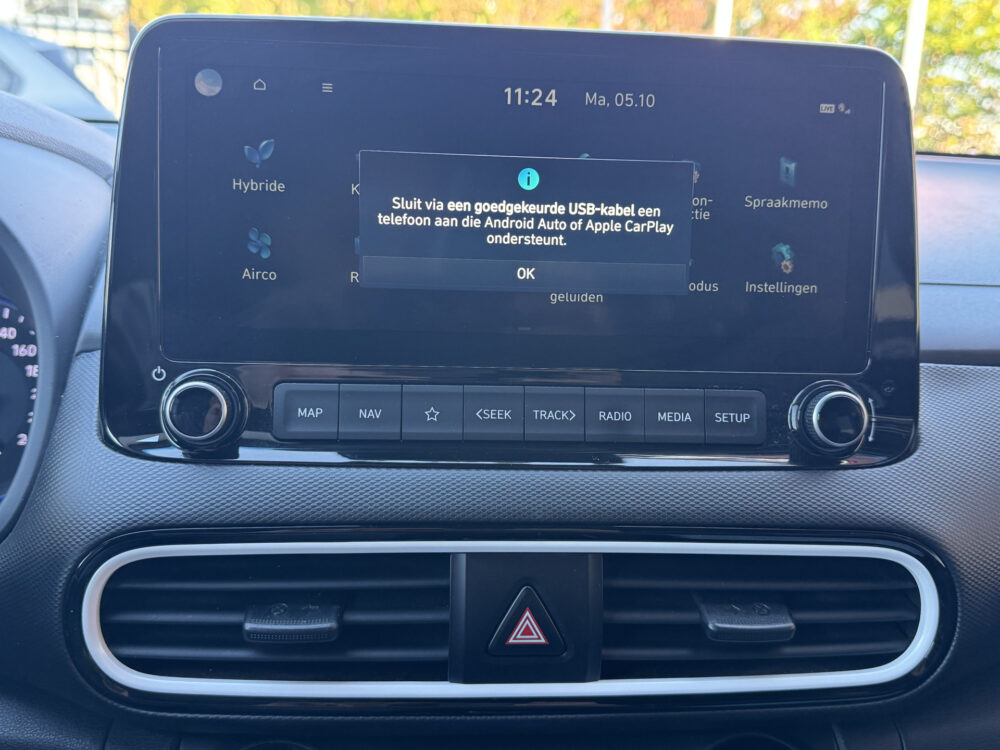 Hyundai KONA 1.6 GDI HEV Premium // TREKHAAK! // KRELL PREMIUM AUDIO // NAVI // CAMERA // CRUISE // 14