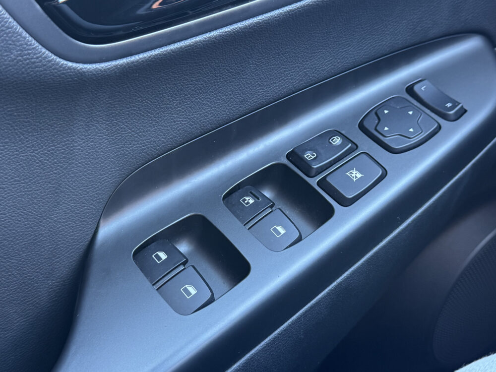 Hyundai KONA 1.6 GDI HEV Premium // TREKHAAK! // KRELL PREMIUM AUDIO // NAVI // CAMERA // CRUISE // 23