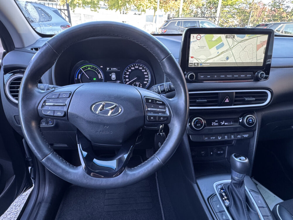 Hyundai KONA 1.6 GDI HEV Premium // TREKHAAK! // KRELL PREMIUM AUDIO // NAVI // CAMERA // CRUISE // 6
