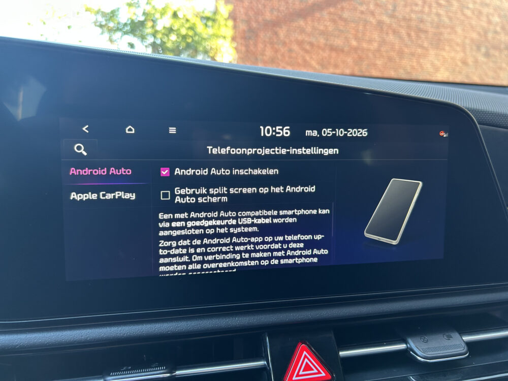 Kia Niro 1.6 GDi Hybrid DynamicLine // DEALER ONDERHOUDEN // ELEK. STOEL // KEYLESS // NAVI + CARPLAY // STOEL + STUURWIELVERWARMING // P 18