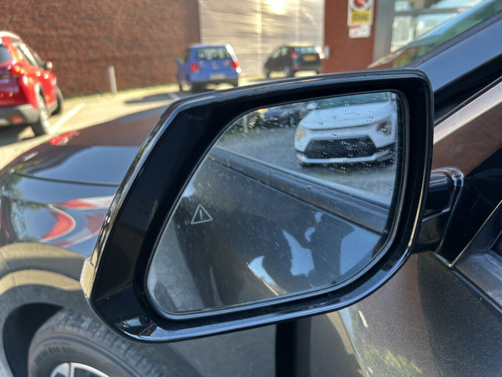 Kia Niro 1.6 GDi Hybrid DynamicLine // DEALER ONDERHOUDEN // ELEK. STOEL // KEYLESS // NAVI + CARPLAY // STOEL + STUURWIELVERWARMING // P 30
