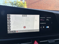Kia Niro 1.6 GDi Hybrid DynamicLine // DEALER ONDERHOUDEN // ELEK. STOEL // KEYLESS // NAVI + CARPLAY // STOEL + STUURWIELVERWARMING // P 53