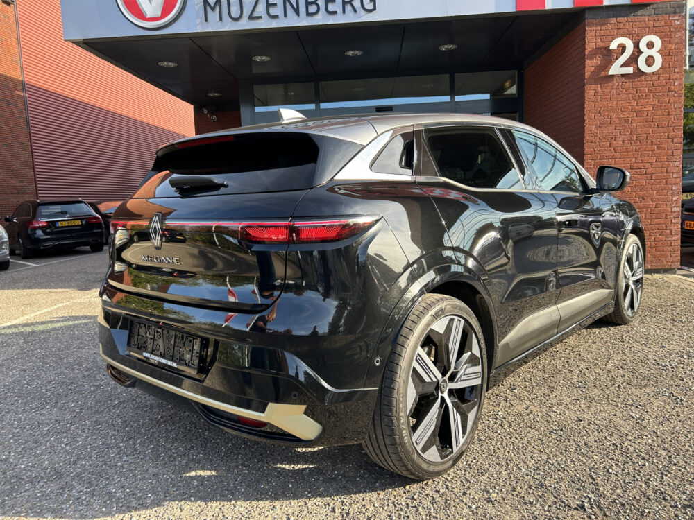 Renault Mégane E-Tech EV60 Optimum Charge Iconic SOH 93,4% // SNEL LADEN // FULL LED // HARMAN/KARDON AUDIO // NAVI + CARPLAY // LEDER // GROOT 2