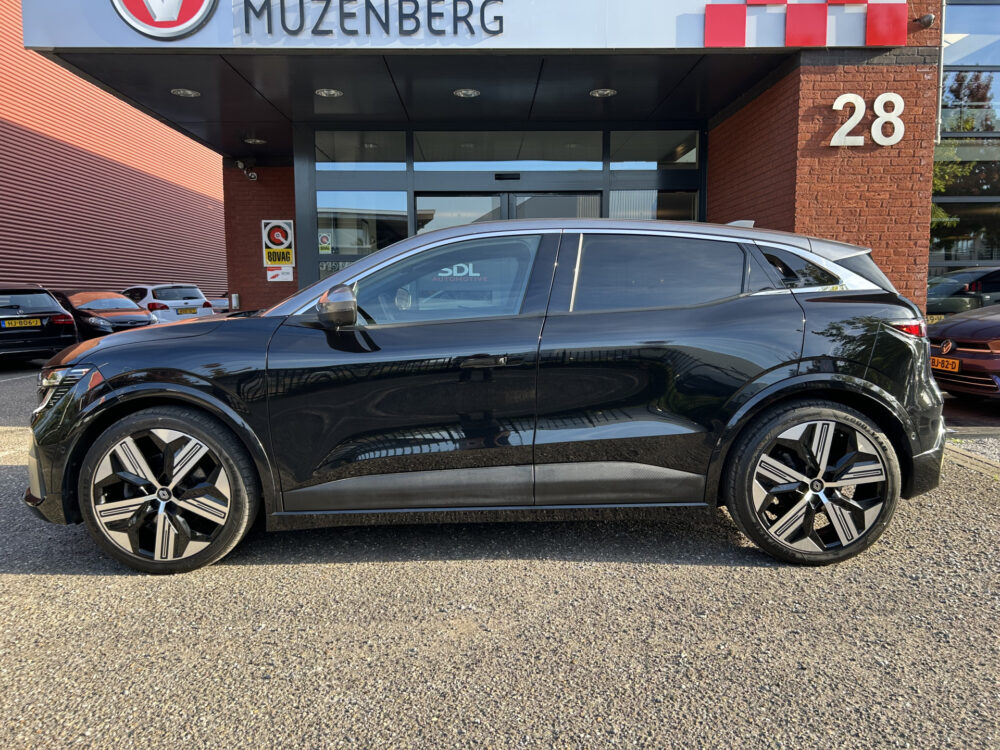 Renault Mégane E-Tech EV60 Optimum Charge Iconic SOH 93,4% // SNEL LADEN // FULL LED // HARMAN/KARDON AUDIO // NAVI + CARPLAY // LEDER // GROOT 3
