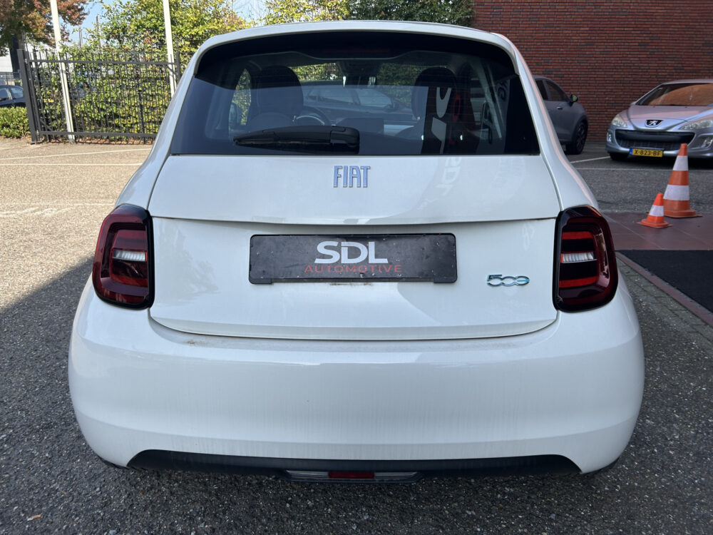 Fiat 500 Icon 42 kWh 118pk // APPLE CARPLAY / ANDROID AUTO // CLIMA // CRUISE-CONTROL // 16'' LMV 5