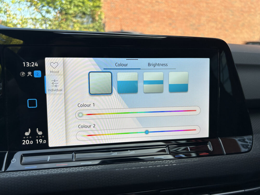 Volkswagen Golf 2.0 TSI GTI // FULL LED // SCHUIF/KANTELDAK // CAMERA // NAVI + CARPLAY // STOEL/STUURVERWARMING // ADAPTIVE CRUISE 22
