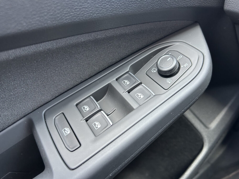 Volkswagen Golf 2.0 TSI GTI // FULL LED // SCHUIF/KANTELDAK // CAMERA // NAVI + CARPLAY // STOEL/STUURVERWARMING // ADAPTIVE CRUISE 26