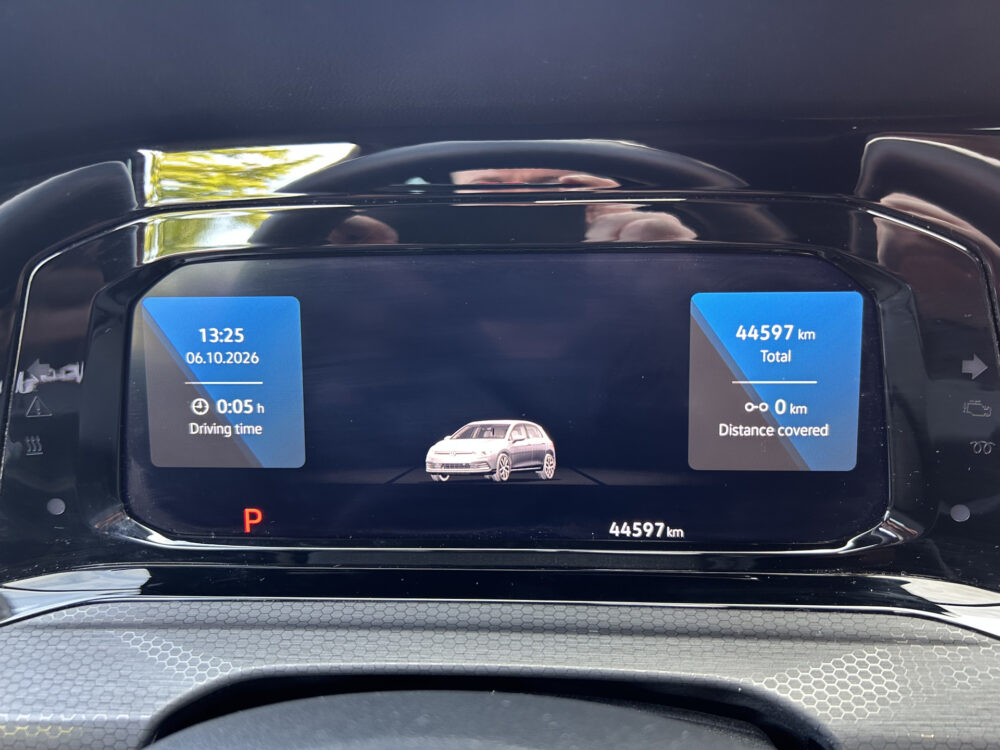 Volkswagen Golf 2.0 TSI GTI // FULL LED // SCHUIF/KANTELDAK // CAMERA // NAVI + CARPLAY // STOEL/STUURVERWARMING // ADAPTIVE CRUISE 36