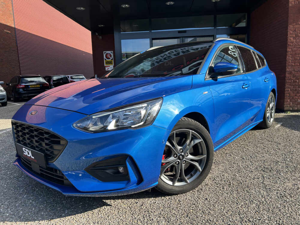 Ford FOCUS Wagon 1.5 EcoBoost ST Line Business 183PK!! // PANO/SCHUIFKANTELDAK // LED // NAVI + CARPLAY // WINTERPACK // KEYLESS // CLIMA // PDC  1