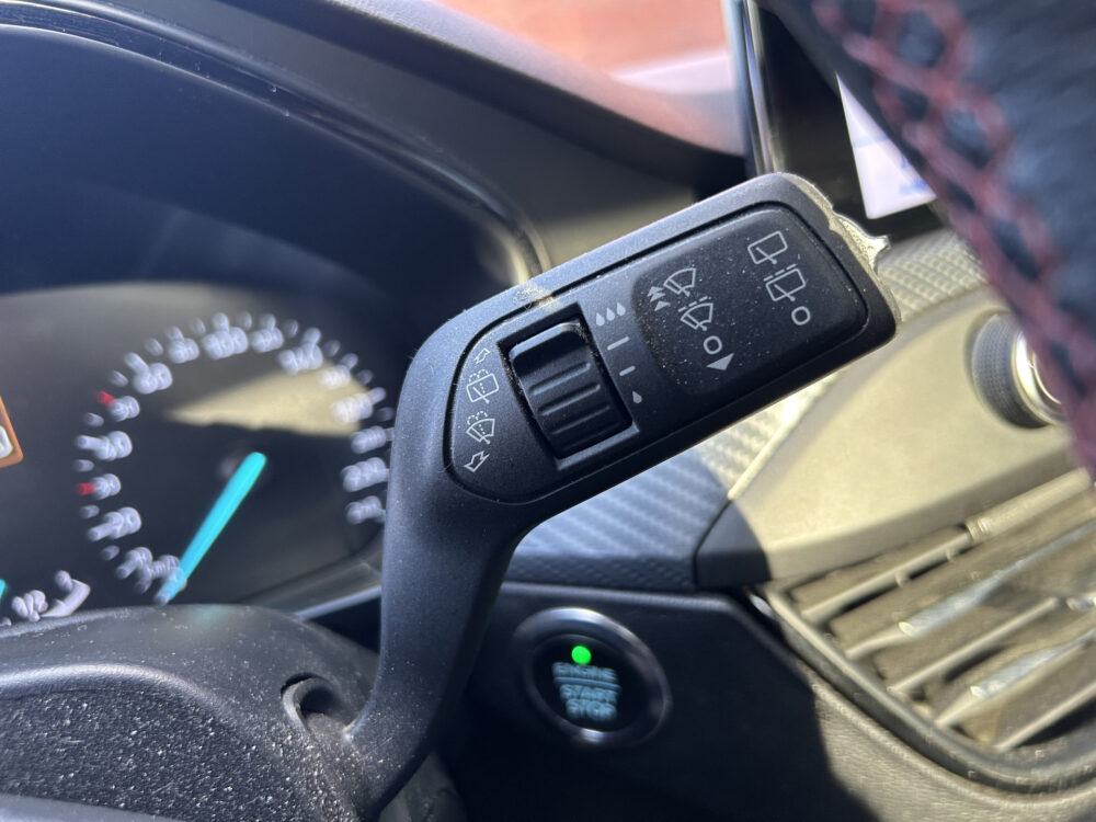 Ford FOCUS Wagon 1.5 EcoBoost ST Line Business 183PK!! // PANO/SCHUIFKANTELDAK // LED // NAVI + CARPLAY // WINTERPACK // KEYLESS // CLIMA // PDC  12