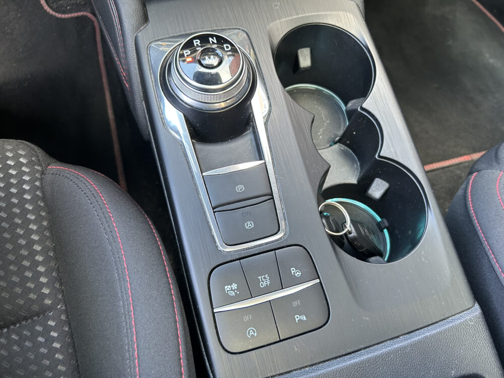 Ford FOCUS Wagon 1.5 EcoBoost ST Line Business 183PK!! // PANO/SCHUIFKANTELDAK // LED // NAVI + CARPLAY // WINTERPACK // KEYLESS // CLIMA // PDC  23