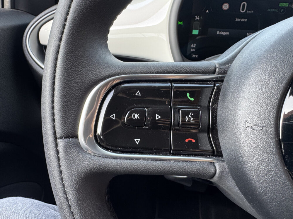 Fiat 500 Icon 42 kWh 118pk // APPLE CARPLAY / ANDROID AUTO // CLIMA // CRUISE-CONTROL // 16'' LICHT METALEN VELGEN // 12
