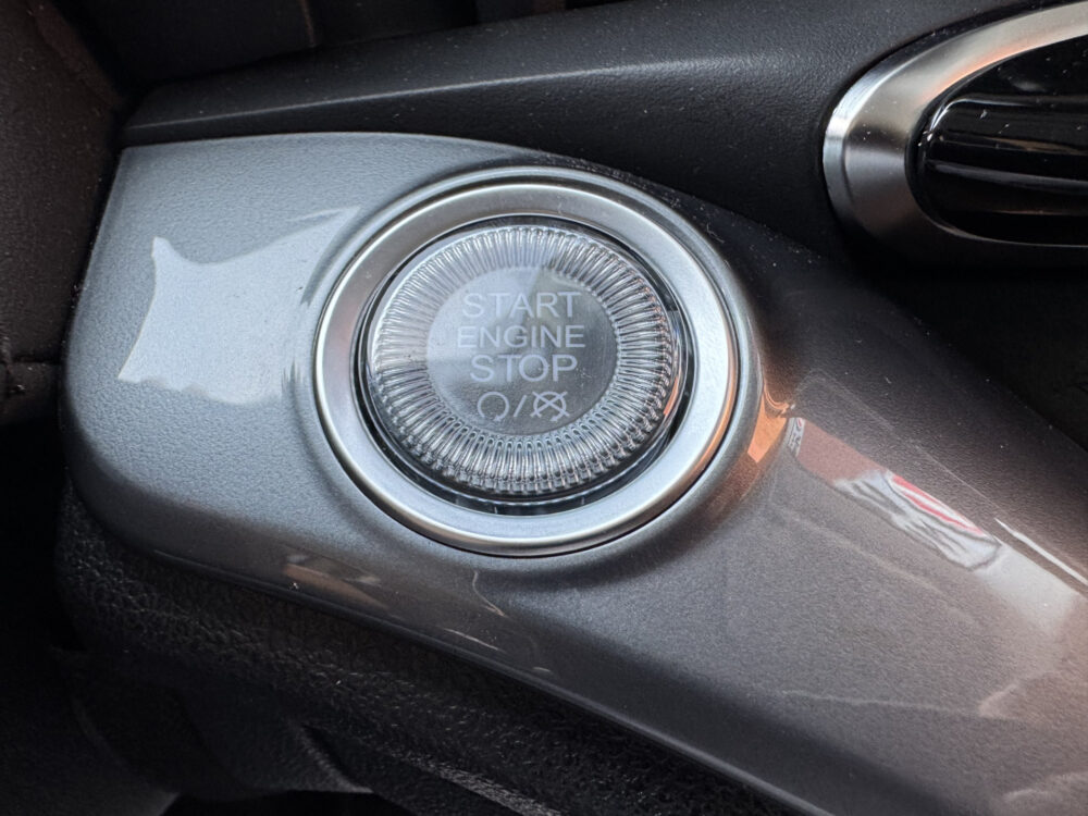 Fiat 500 Icon 42 kWh 118pk // APPLE CARPLAY / ANDROID AUTO // CLIMA // CRUISE-CONTROL // 16'' LICHT METALEN VELGEN // 23