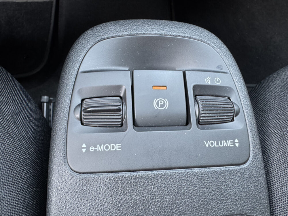 Fiat 500 Icon 42 kWh 118pk // APPLE CARPLAY / ANDROID AUTO // CLIMA // CRUISE-CONTROL // 16'' LICHT METALEN VELGEN // 24