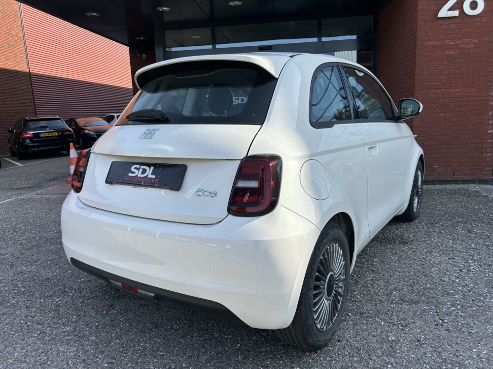 Fiat 500 Icon 42 kWh 118pk // APPLE CARPLAY / ANDROID AUTO // CLIMA // CRUISE-CONTROL // 16'' LMV 2