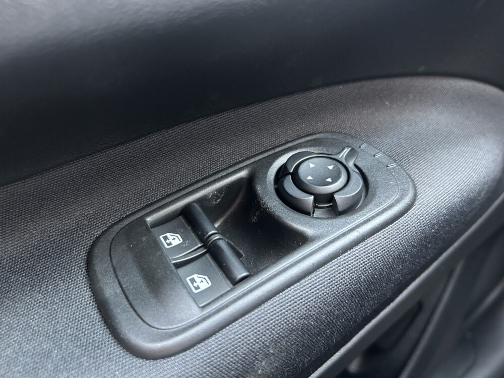 Fiat 500 Icon 42 kWh 118pk // APPLE CARPLAY / ANDROID AUTO // CLIMA // CRUISE-CONTROL // 16'' LMV 21