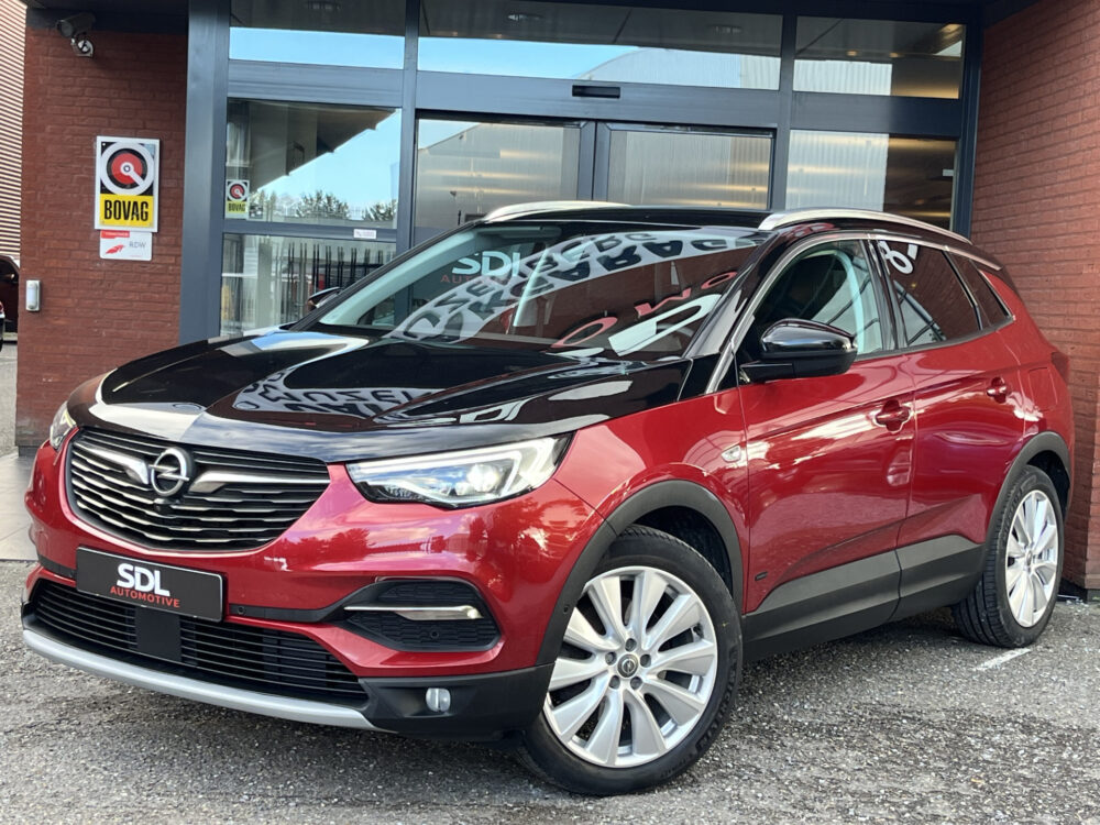 Opel Grandland X 1.6 Turbo Hybrid4 Ultimate 300PK! // MEMORY SEATS // NAVI // TREKHAAK // CAMERA // CRUISE // STOELVERWARMING + VERKOELING // 1